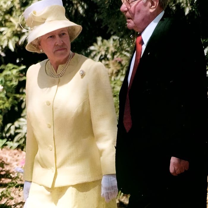 Queen Elizabeth at Barossa Chateau